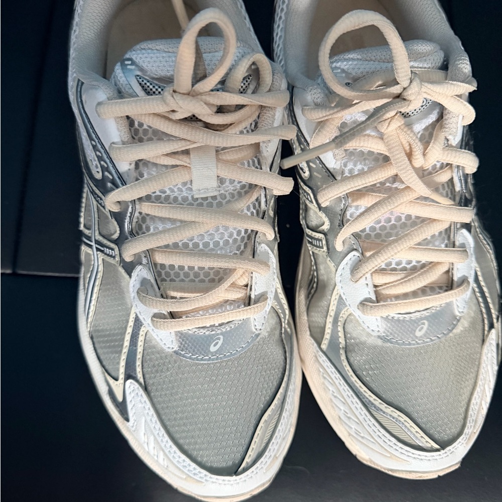 ASICS Women's Sneakers - Gray and Cream